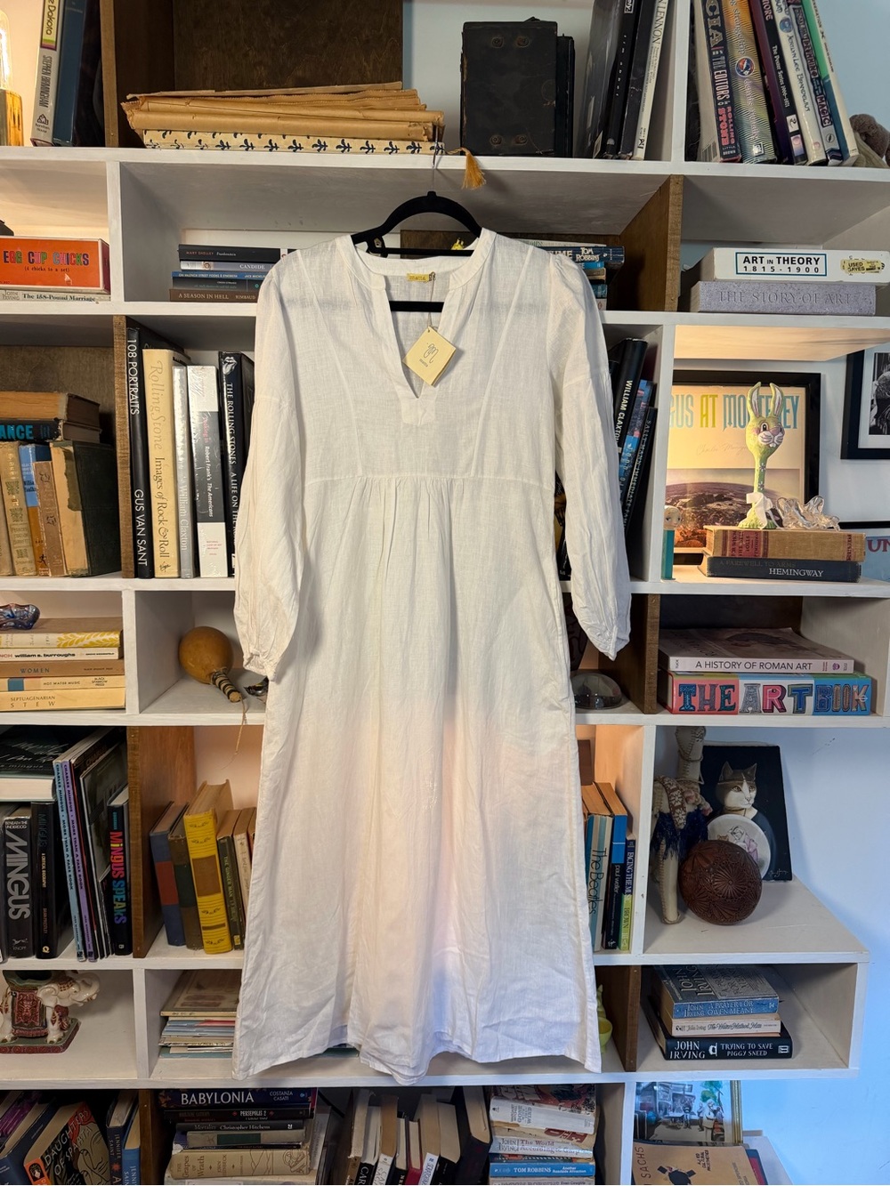 Women’s White V-Neck Long Sleeve Midi Dress